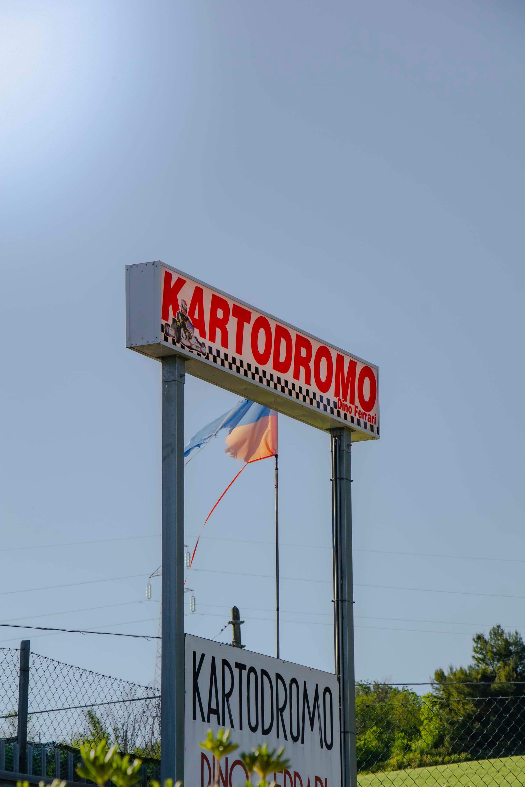 bar 25